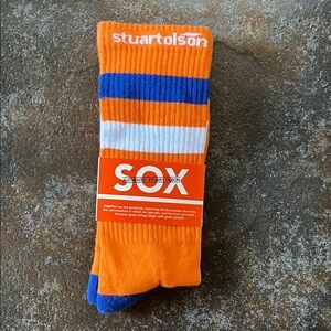 🆕 Stuart Olson Branded Crew Socks – Orange, Blue & White – NWT
 Rare Canadian